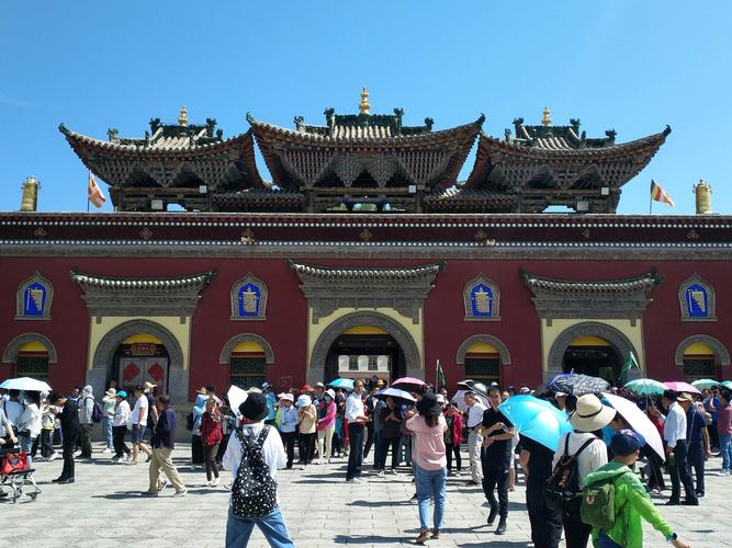 塔尔寺停车场哪个方便?塔尔寺收费么-图1 塔尔寺停车场哪个方便?塔尔寺收费么-图1