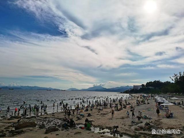 大鹏官湖不用停车费吗？大鹏海滩哪里不收费