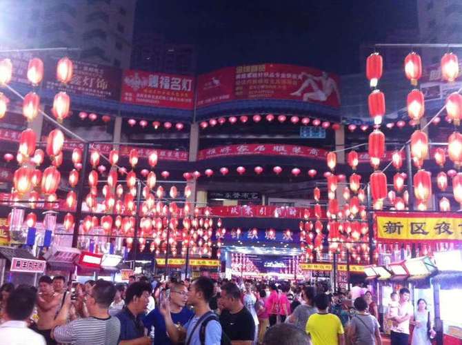 抚顺最有名的一条街?抚顺南站夜市小吃摊位怎么收费-图2 抚顺最有名的一条街?抚顺南站夜市小吃摊位怎么收费-图2