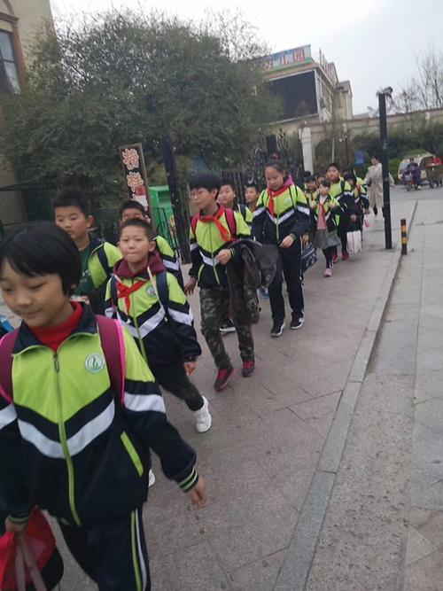 聊城私立小学排名前十?聊城百草园收费-图2 聊城私立小学排名前十?聊城百草园收费-图2