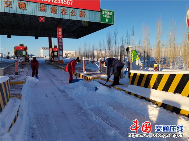 大同到丰镇的208国道有积雪了吗?路好走吗?大同到二连浩特走国道有收费站吗-图3 大同到丰镇的208国道有积雪了吗?路好走吗?大同到二连浩特走国道有收费站吗-图3