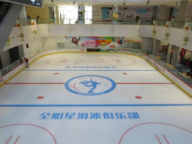 北京哪里有花样滑冰馆?金源冠军溜冰场教练收费标准-图2 北京哪里有花样滑冰馆?金源冠军溜冰场教练收费标准-图2