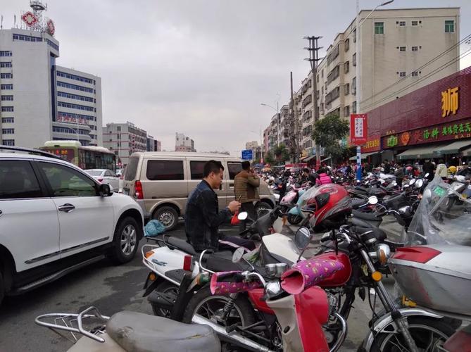 汕尾高铁站可以停摩托车吗?汕尾火车站停车场收费-图2 汕尾高铁站可以停摩托车吗?汕尾火车站停车场收费-图2