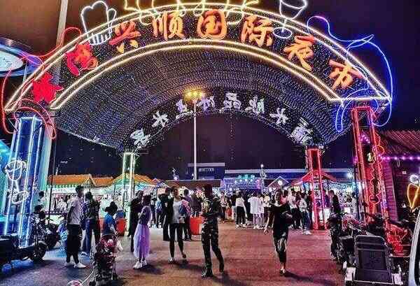 沈阳塔湾兴顺夜市过年放假吗?兴顺夜市收费-图1 沈阳塔湾兴顺夜市过年放假吗?兴顺夜市收费-图1