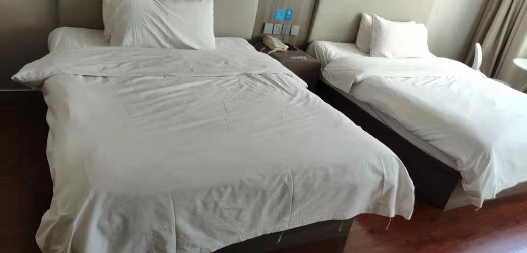 定边汉庭酒店房间的矿泉水喝完可以再要吗?是收费的吗?汉庭饮料刷多次收费吗-图2 定边汉庭酒店房间的矿泉水喝完可以再要吗?是收费的吗?汉庭饮料刷多次收费吗-图2