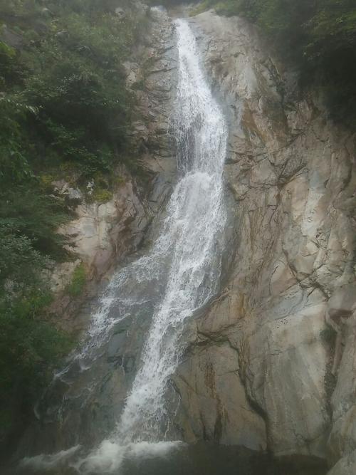 延安12个重点旅游项目?万花山瀑布公园收费么-图1 延安12个重点旅游项目?万花山瀑布公园收费么-图1