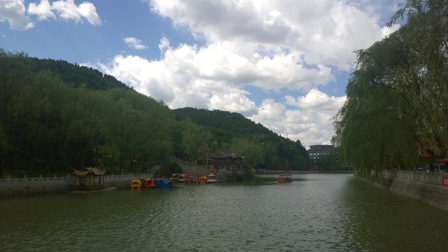 延安12个重点旅游项目?万花山瀑布公园收费么-图3 延安12个重点旅游项目?万花山瀑布公园收费么-图3
