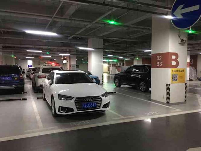 in99银泰城吃饭免停车费吗？西安银泰百货停车收费