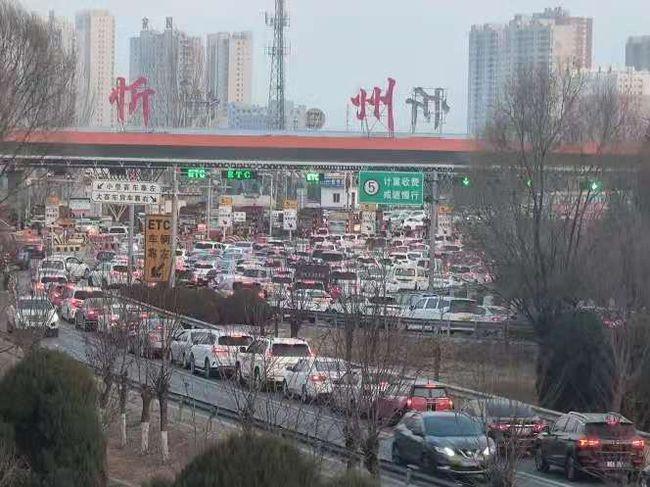 山西省忻州市至内蒙古包头市九原区高速为主最近路线？包头到阿镇收费站收费多少