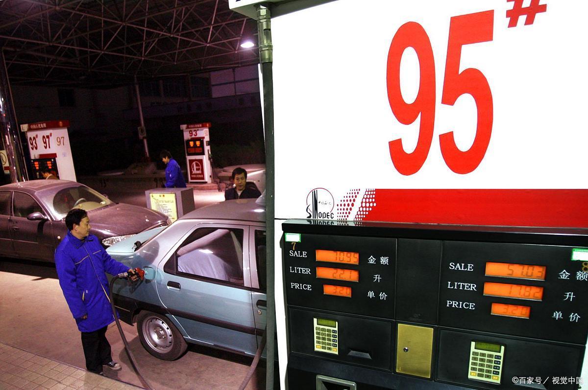 95号汽油跑出租赚钱吗？坐出租车9公里收费95