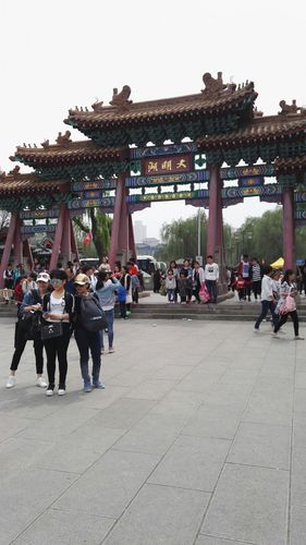 去大明湖玩把车停哪最合适?大明湖不收费的门-图2 去大明湖玩把车停哪最合适?大明湖不收费的门-图2
