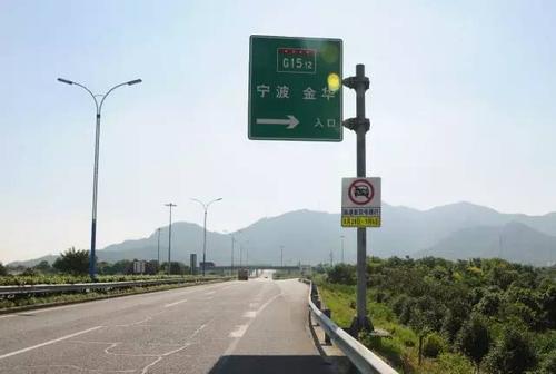 为什么溪口火车站建在班溪?溪口收费站在哪-图2 为什么溪口火车站建在班溪?溪口收费站在哪-图2