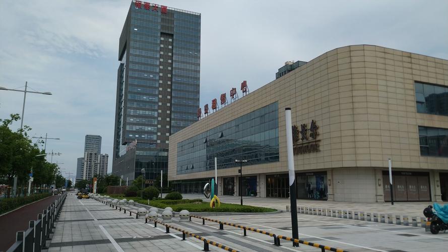 宁波慈溪银泰城在什么地方?宁波银泰城停车收费吗-图3 宁波慈溪银泰城在什么地方?宁波银泰城停车收费吗-图3