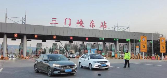 三门峡西站停车吗?三门峡高速收费站南站-图1 三门峡西站停车吗?三门峡高速收费站南站-图1