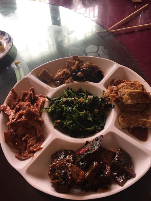 归元寺斋饭供应时间?归元寺斋饭收费-图1 归元寺斋饭供应时间?归元寺斋饭收费-图1
