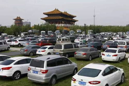 清明上河园停哪个停车场方便？开封收费停车场