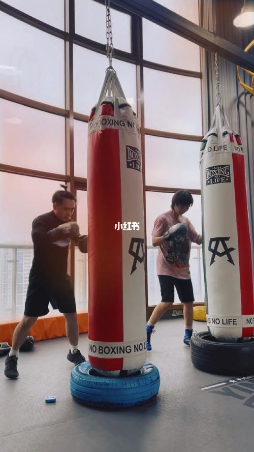 学拳击一般学费多少啊,新手请教?拳击课程收费-图2 学拳击一般学费多少啊,新手请教?拳击课程收费-图2