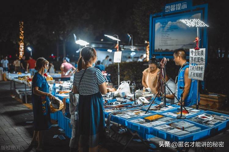 适合女生摆地摊的小生意有哪些？成都海外丝足怎么收费