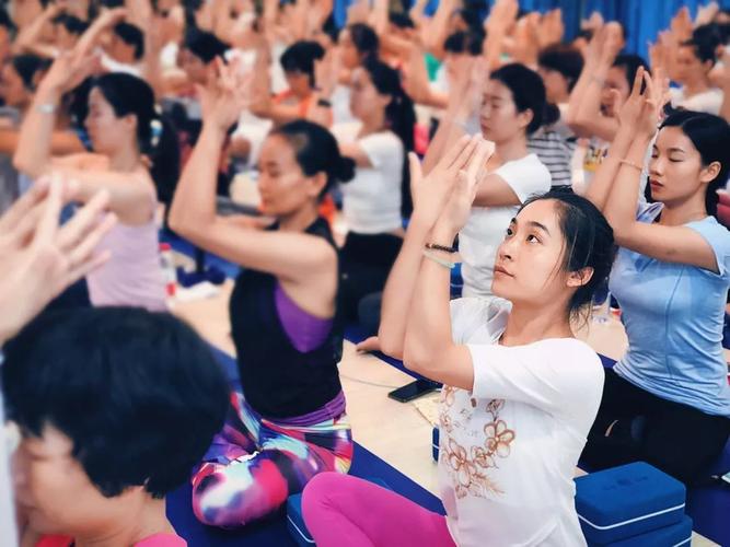 新手怎样选择瑜伽教练培训学校,笔者亲身经历?开封瑞丽瑜伽收费-图2 新手怎样选择瑜伽教练培训学校,笔者亲身经历?开封瑞丽瑜伽收费-图2