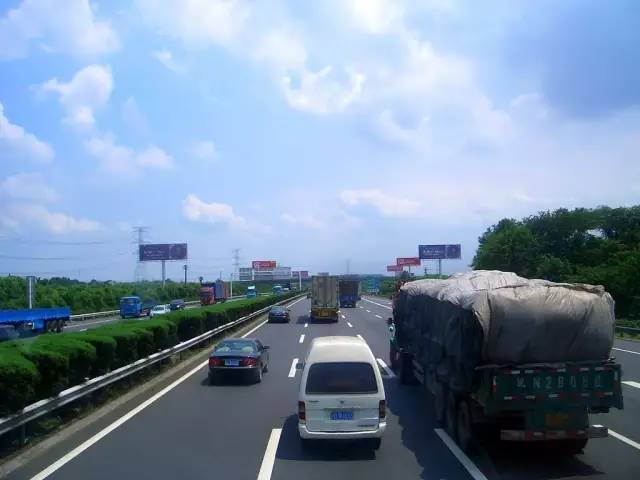 常熟市往苏嘉甬高速公路g15w2怎么走？莘塔收费站