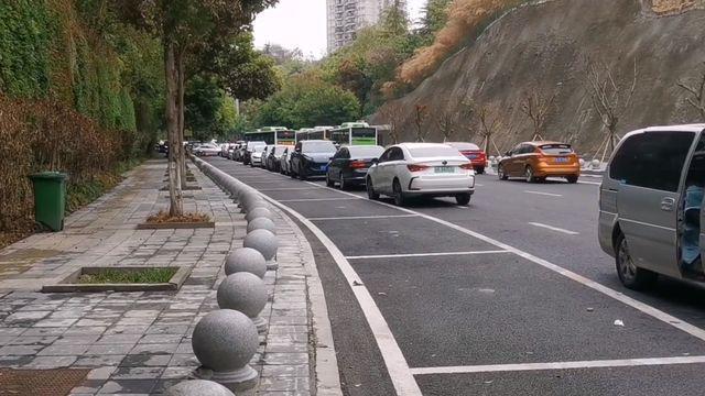 外地人到重庆哪里停车方便?最新杨家坪停车场收费-图3 外地人到重庆哪里停车方便?最新杨家坪停车场收费-图3