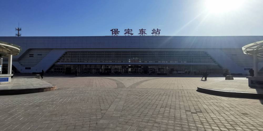 保定东站接人车放哪里？保定高铁站7天停车收费-图3