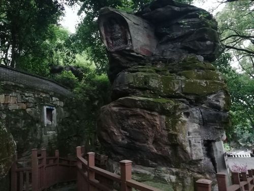 怎么到泸县玉蟾山景区?泸县玉蟾培训学校收费-图2 怎么到泸县玉蟾山景区?泸县玉蟾培训学校收费-图2