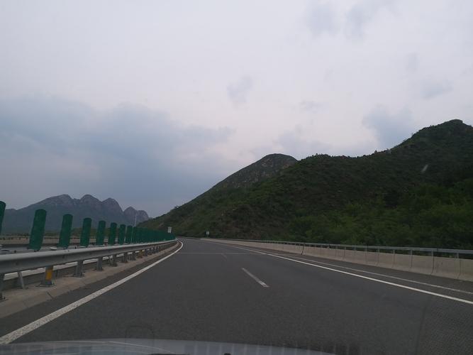 北京密云多少路公交车直达古北口水镇？司马台到密云收费站