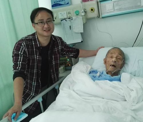 我父亲在今年的11月13日来的医大一院,挂的是急诊花了一万多,然后又来到辽宁中医,最后开到陆军总院?沈阳十一号院收费么-图3 我父亲在今年的11月13日来的医大一院,挂的是急诊花了一万多,然后又来到辽宁中医,最后开到陆军总院?沈阳十一号院收费么-图3
