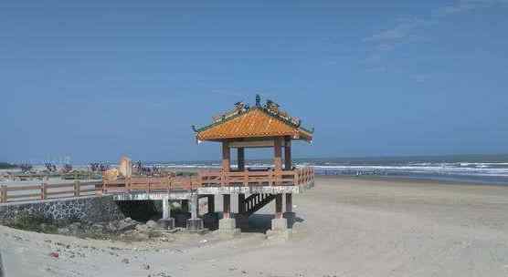 湛江海滨浴场门票？赤坎古镇停车场收费