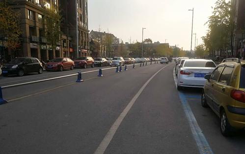 郫都区西汇交投停车收费合法吗？郫县路边停车收费时间