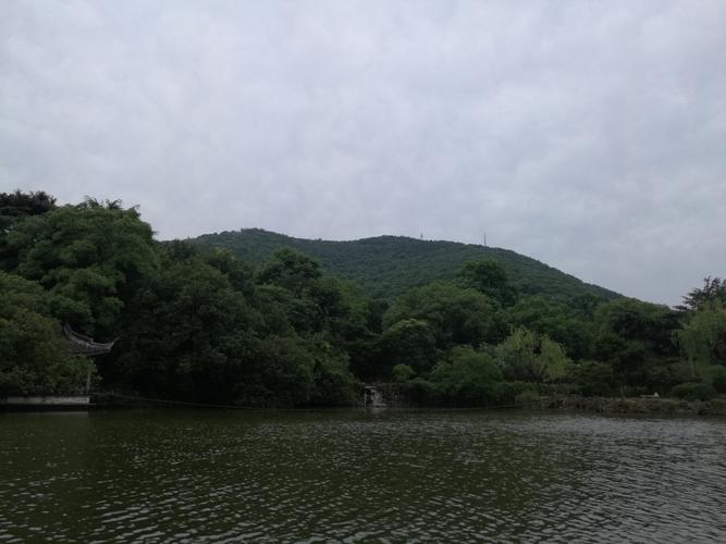 无锡惠山森林公园到底要不要门票啊？一会说要门票？无锡惠山收费吗