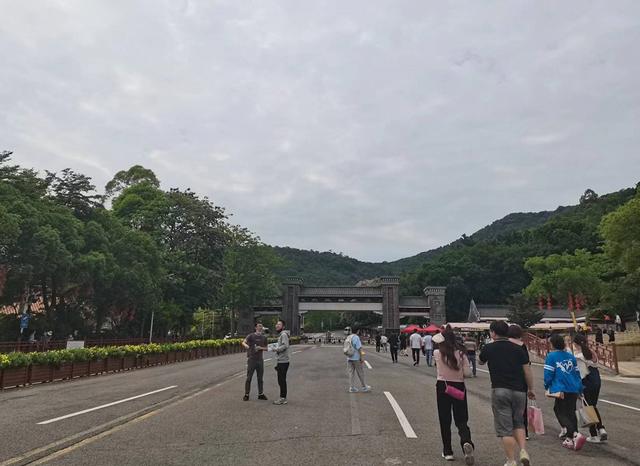 西樵山观光车都可以乘车吗?西樵山停车场收费吗-图3 西樵山观光车都可以乘车吗?西樵山停车场收费吗-图3