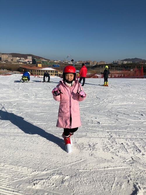 威海滑雪场排名?文登峰山公园收费吗-图2 威海滑雪场排名?文登峰山公园收费吗-图2
