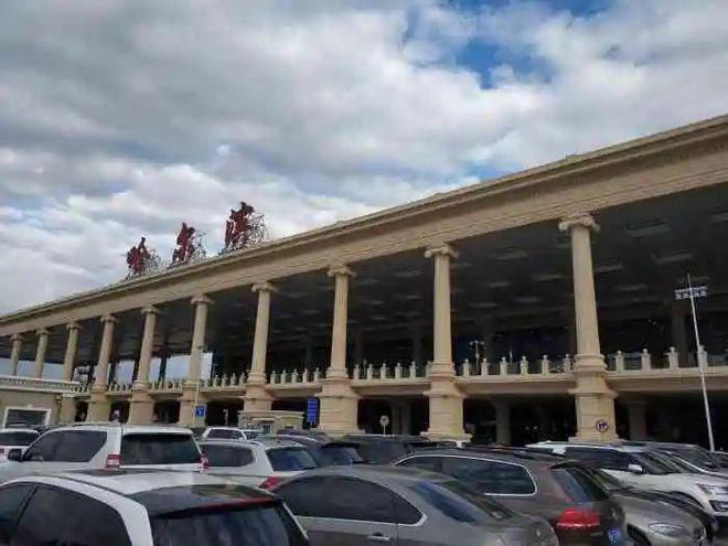 哈尔滨太平国际机场出去要过路费么?哈尔滨市机场高速收费标准-图1 哈尔滨太平国际机场出去要过路费么?哈尔滨市机场高速收费标准-图1