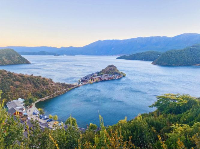 泸沽湖停车场攻略?泸沽湖里面景点收费吗-图2 泸沽湖停车场攻略?泸沽湖里面景点收费吗-图2