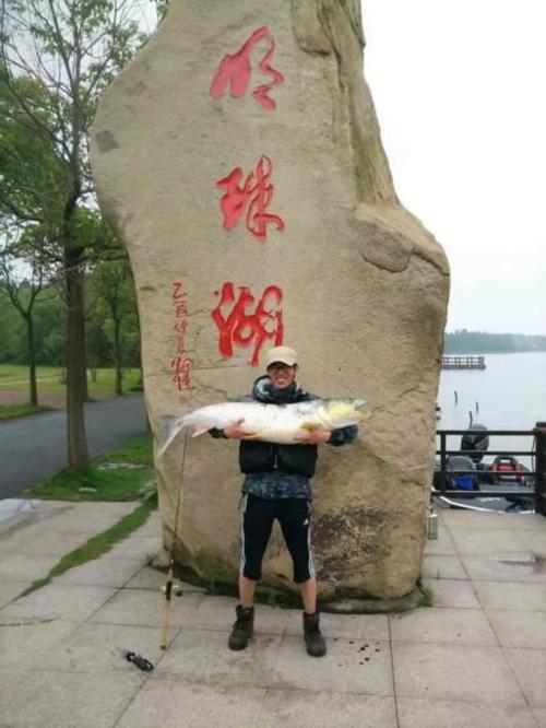 上海那里可以钓路亚或海钓的地方最好是没人管,不收费的海~~!要离上海近点的?明珠湖路亚收费 旺季-图1 上海那里可以钓路亚或海钓的地方最好是没人管,不收费的海~~!要离上海近点的?明珠湖路亚收费 旺季-图1