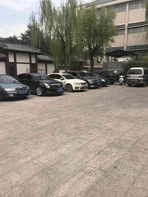 趵突泉附近能停车吗?泉城路附近停车场收费-图2 趵突泉附近能停车吗?泉城路附近停车场收费-图2