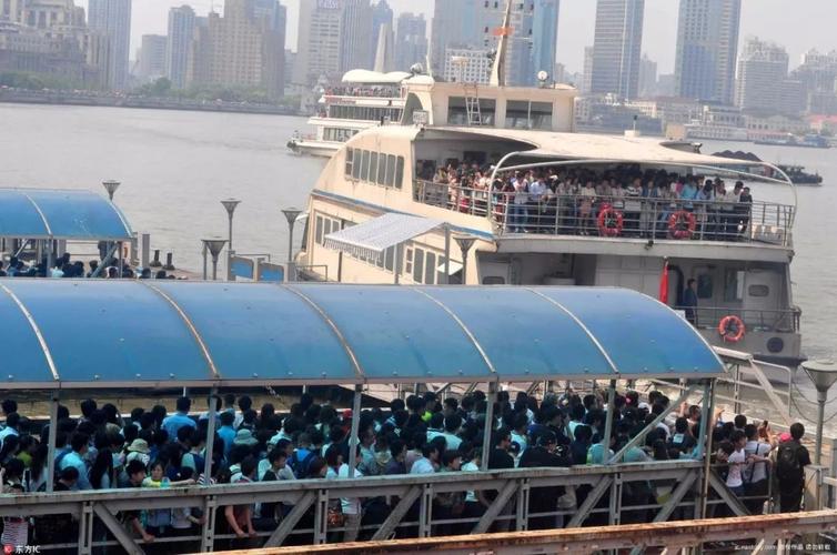 外滩2元轮渡能来回吗?上海外滩收费-图3 外滩2元轮渡能来回吗?上海外滩收费-图3