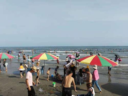 白浪滩附近有充电桩吗？白浪滩停车收费吗
