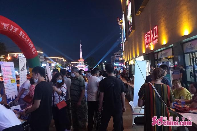 东营东城哪里有买地摊的衣服?东营振华夜市怎么收费-图2 东营东城哪里有买地摊的衣服?东营振华夜市怎么收费-图2