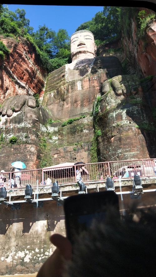 乐山大佛有箱子寄存的地段吗？乐山行李寄存收费-图3