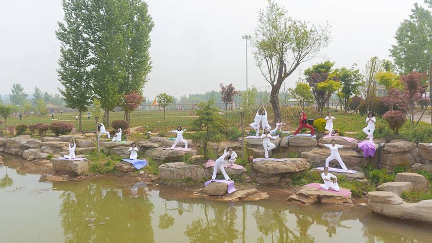 枣庄市中区有什么娱乐场所?莲花山跳舞收费-图2 枣庄市中区有什么娱乐场所?莲花山跳舞收费-图2