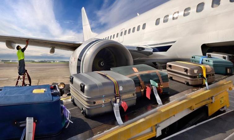 从美国回中国一个人可以带多少公斤行李？美国国内航空行李收费