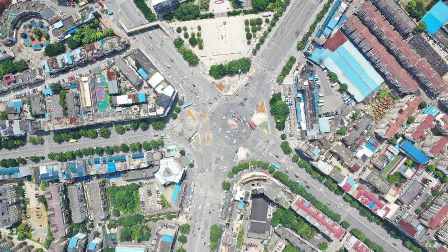 五岔路口的红绿灯怎么看?丰县北收费站到丰县-图2 五岔路口的红绿灯怎么看?丰县北收费站到丰县-图2