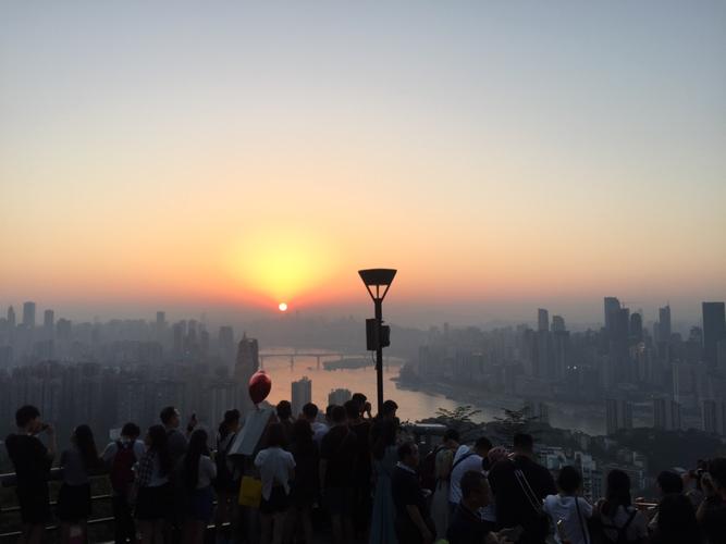 南山一棵树五一人多吗?一棵树观景台 收费-图2 南山一棵树五一人多吗?一棵树观景台 收费-图2