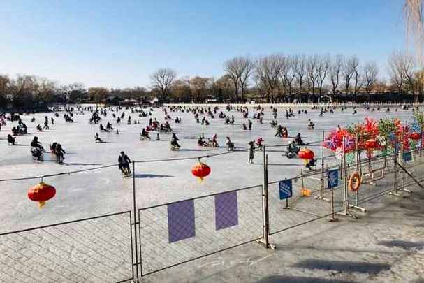 什刹海冰场怎么预约?北京冰场教练收费-图2 什刹海冰场怎么预约?北京冰场教练收费-图2