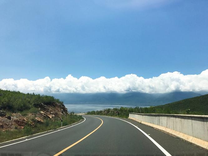 洱海旁边的山叫什么山?邓川到鹤庆高速收费-图2 洱海旁边的山叫什么山?邓川到鹤庆高速收费-图2