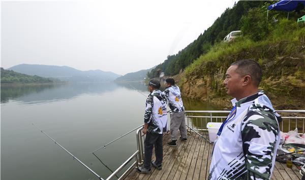 升钟湖钓鱼怎么收费？升东湖钓鱼怎么收费吗