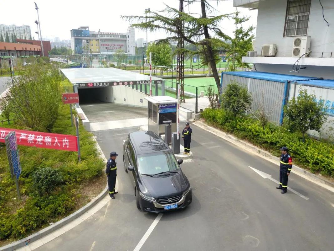 蚌埠火车南站地下停车场停车24小时收费多少？蚌埠站附近停车场收费-图3
